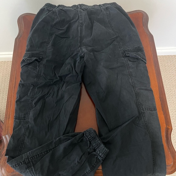 Garage Cargo Jogger Pants - Picture 2 of 3